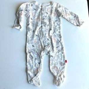 Magnetic Me Size 3-6 months pajamas